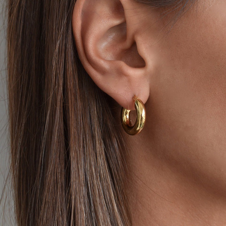 Classic Hoop Earrings | Menē